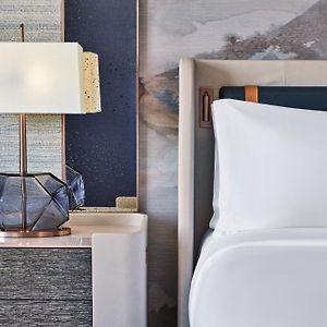 California Deluxe King Room Tub Mobility Accessible